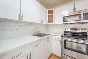 4801 NW 7th St, Miami, FL 33126 - Photo 6