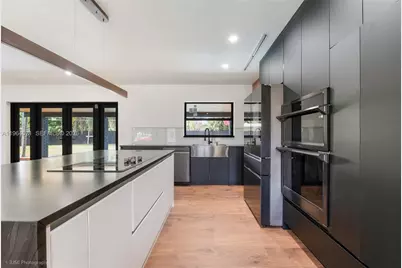 8270 SW 130th St, Pinecrest, FL 33156 - Photo 4