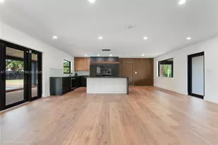 8270 SW 130th St, Pinecrest, FL 33156 - Photo 6