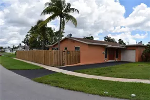 9371 NW 21st Manor, Sunrise, FL 33322 - Photo 2