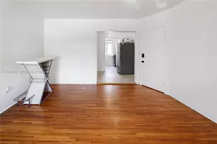 8100 Crespi Blvd, Miami Beach, FL 33141 - Photo 6