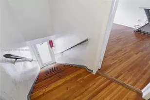 8100 Crespi Blvd, Miami Beach, FL 33141 - Photo 18