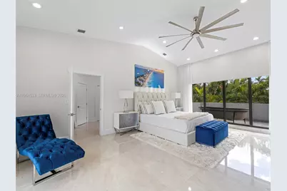 6180 Pine Tree Dr, Miami Beach, FL 33140 - Photo 38