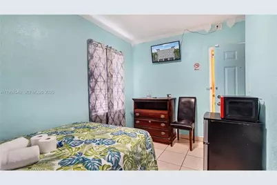 508 W 1st Ave, Hialeah, FL 33010 - Photo 16