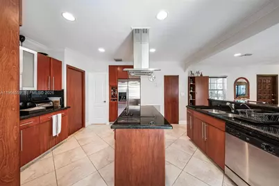 5990 SW 83rd St, South Miami, FL 33143 - Photo 16