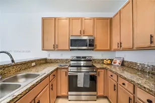 1302 SW 147th Ter, Pembroke Pines, FL 33027 - Photo 4