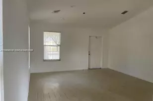 24344 SW 130th Pl, Homestead, FL 33032 - Photo 2