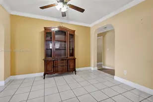 1010 W 33rd Pl, Hialeah, FL 33012 - Photo 32