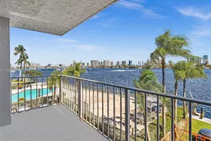 16570 NE 26th Ave, North Miami Beach, FL 33160 - Photo 28