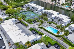 385 Poinciana Dr, Sunny Isles Beach, FL 33160 - Photo 52