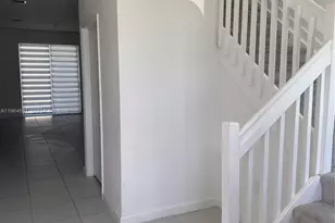 623 SE 13th St Cir, Homestead, FL 33034 - Photo 2