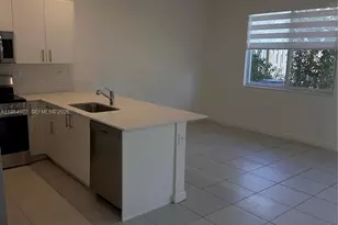 623 SE 13th St Cir, Homestead, FL 33034 - Photo 4