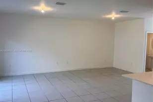 623 SE 13th St Cir, Homestead, FL 33034 - Photo 6