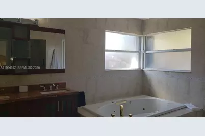 9835 SW 56th St, Miami, FL 33165 - Photo 12