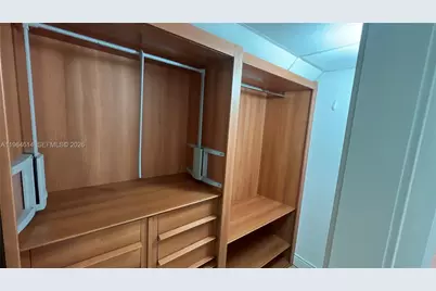 218 SE 14th St #1504, Miami, FL 33131 - Photo 10