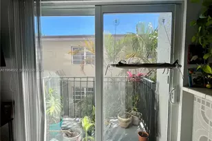 1960 Marseille Dr, Miami Beach, FL 33141 - Photo 4