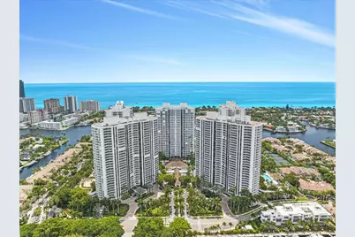 21055 Yacht Club Dr #802, Aventura, FL 33180 - Photo 2