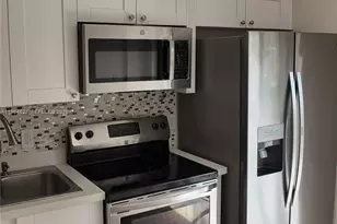 5400 W 21st Ct, Hialeah, FL 33016 - Photo 4