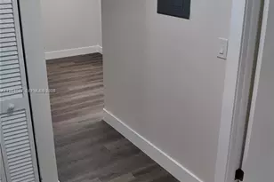 5400 W 21st Ct, Hialeah, FL 33016 - Photo 20