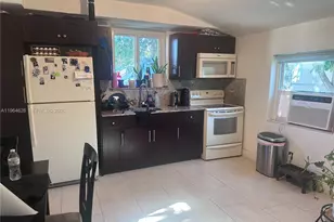 2125 Bay Dr, Miami Beach, FL 33141 - Photo 4