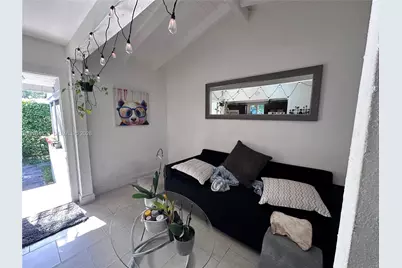 2125 Bay Dr #C, Miami Beach, FL 33141 - Photo 8