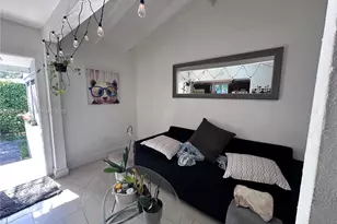 2125 Bay Dr, Miami Beach, FL 33141 - Photo 8