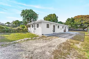 555 NW 94th St, Miami, FL 33150 - Photo 20