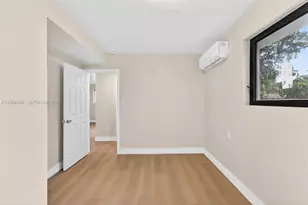 555 NW 94th St, Miami, FL 33150 - Photo 18