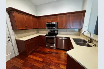 1536 Presidio Dr, Weston, FL 33327 - Photo 12
