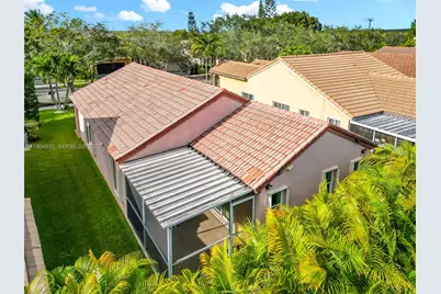 1536 Presidio Dr, Weston, FL 33327 - Photo 52