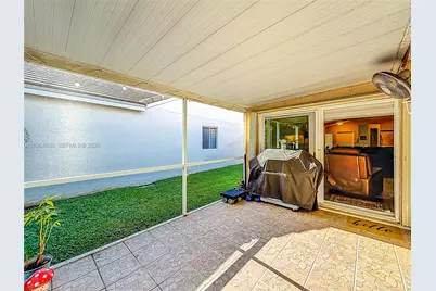 1536 Presidio Dr, Weston, FL 33327 - Photo 50