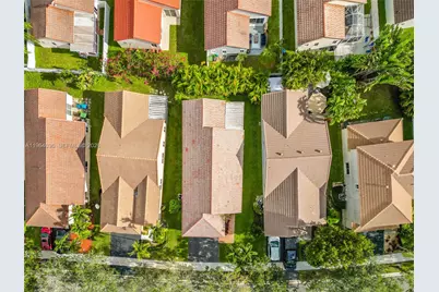 1536 Presidio Dr, Weston, FL 33327 - Photo 50