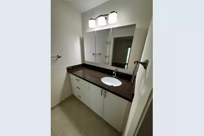 1536 Presidio Dr, Weston, FL 33327 - Photo 18