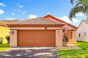 1536 Presidio Dr, Weston, FL 33327 - Photo 6