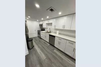18071 Biscayne Blvd #1702, Aventura, FL 33160 - Photo 2