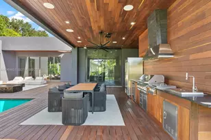 871 NE 83rd St, Miami, FL 33138 - Photo 10