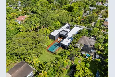 871 NE 83rd St, Miami, FL 33138 - Photo 2