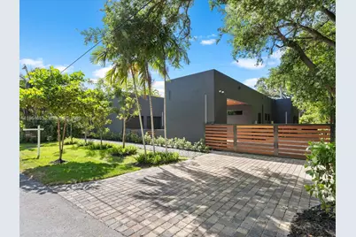 871 NE 83rd St, Miami, FL 33138 - Photo 12