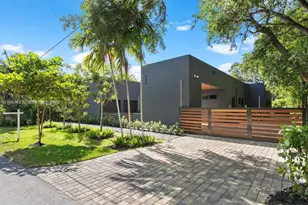 871 NE 83rd St, Miami, FL 33138 - Photo 12