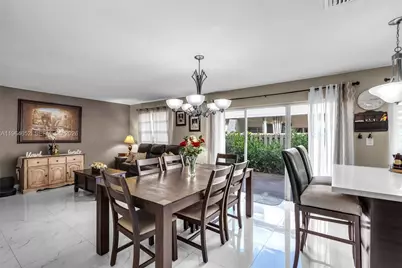 8253 NW 192nd Ter, Hialeah, FL 33015 - Photo 8