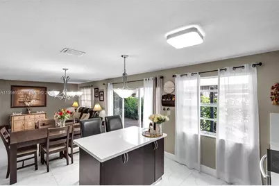 8253 NW 192nd Ter, Hialeah, FL 33015 - Photo 12