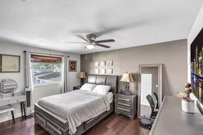 8253 NW 192nd Ter, Hialeah, FL 33015 - Photo 18