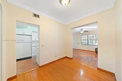 7110 SW 13th Ter, Miami, FL 33144 - Photo 8