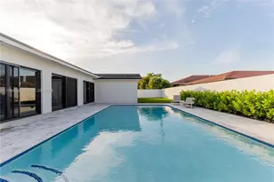 2415 NE 35th Dr, Fort Lauderdale, FL 33308 - Photo 4