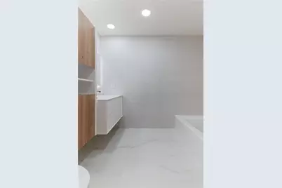 2415 NE 35th Dr, Fort Lauderdale, FL 33308 - Photo 26