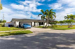 2415 NE 35th Dr, Fort Lauderdale, FL 33308 - Photo 46