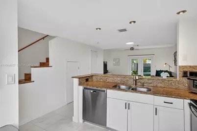 1953 NE 15th Ave, Fort Lauderdale, FL 33305 - Photo 6