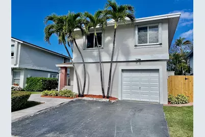 922 NW 106th Ave Cir #922, Miami, FL 33172 - Photo 6