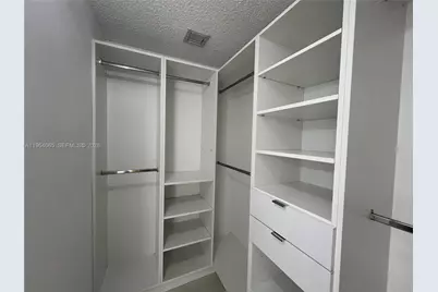 853 NW 131st Ave, Pembroke Pines, FL 33028 - Photo 16