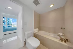 6801 Collins Ave, Miami Beach, FL 33141 - Photo 20